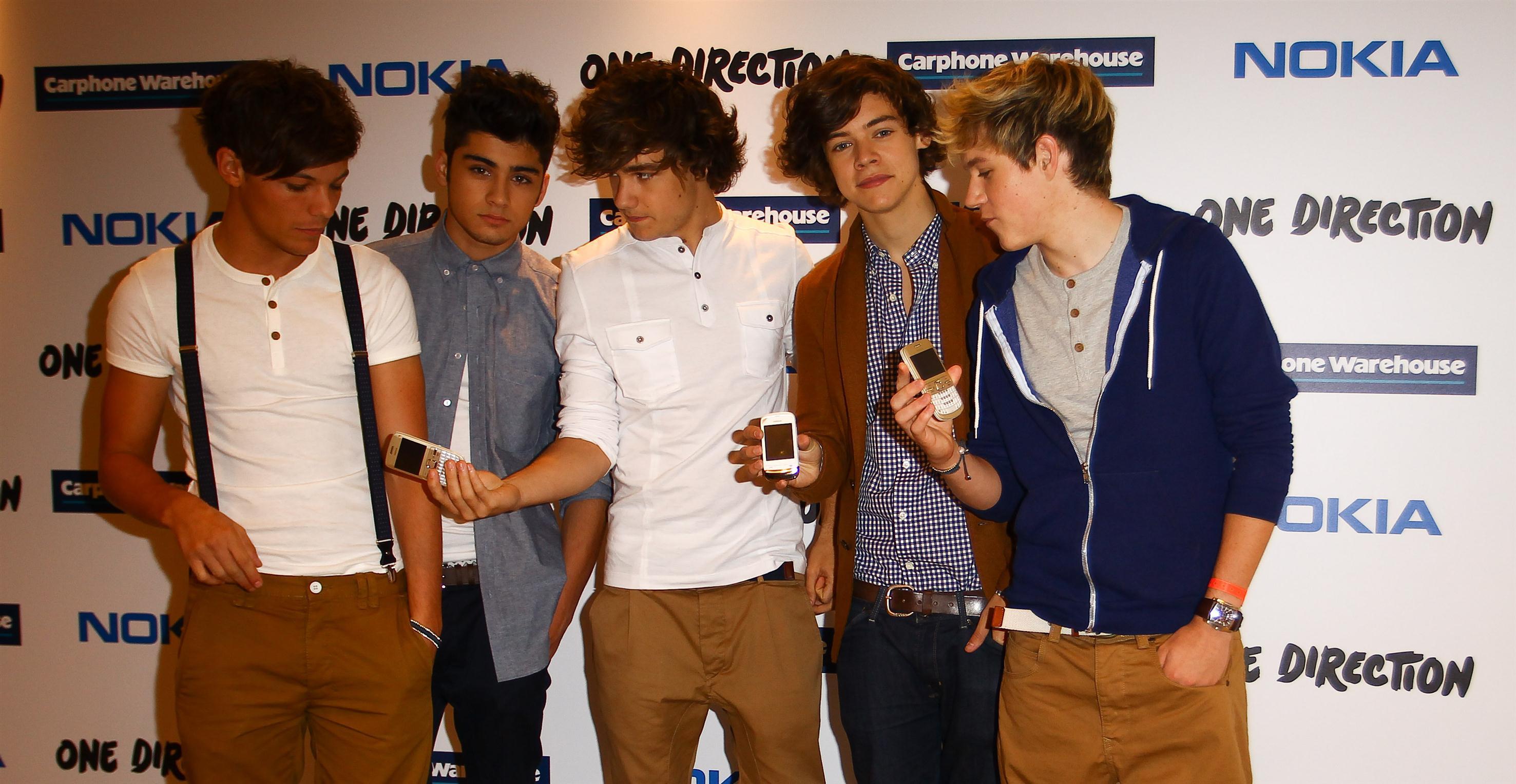 'One Direction' at a phone launch at Carphone Warehouse - Photos | Picture 101247